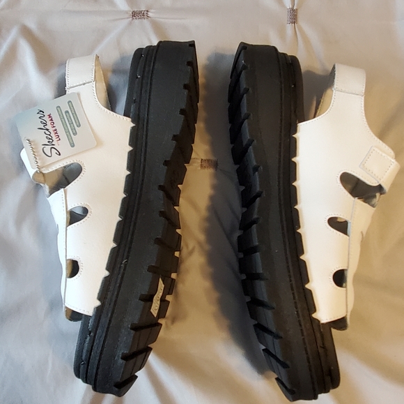 Skechers Throwback Sandals - Picture 2 of 4